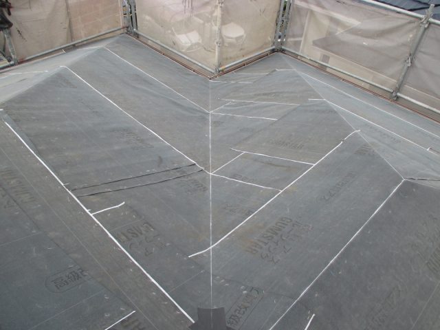 播磨町で防水シートを施工